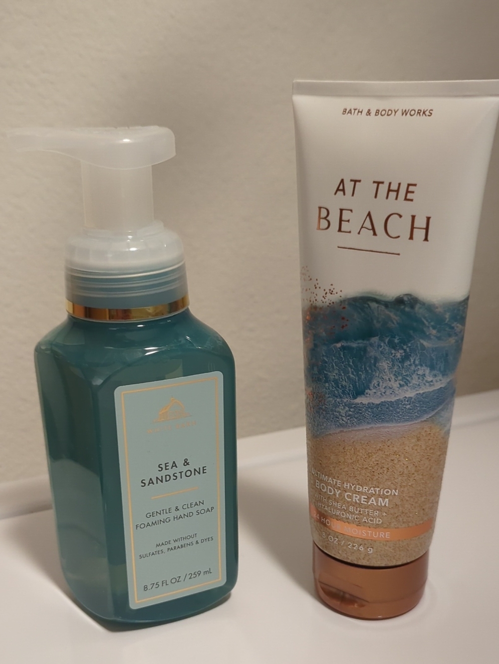 Bath & Body Works Sea & Sandstone Foaming Hand Soap - At The Beach Body Cream